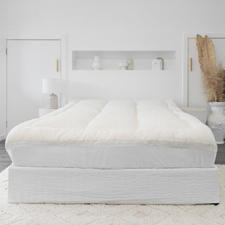 Full view of Sienna Living Snuggle mattress topperc