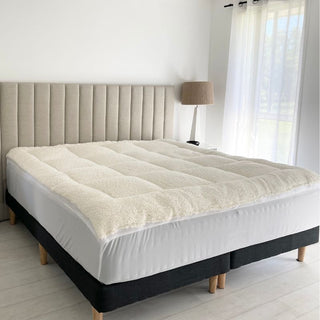 Reversible Cooling & Snuggle Mattress Topper